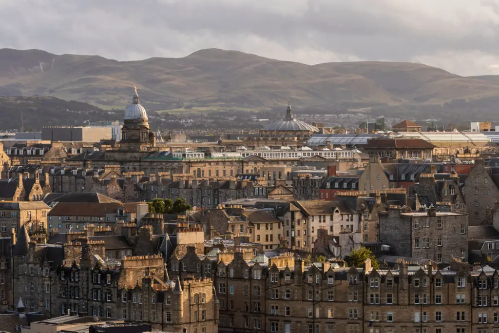 Foto der Stadt Edinburgh von oben